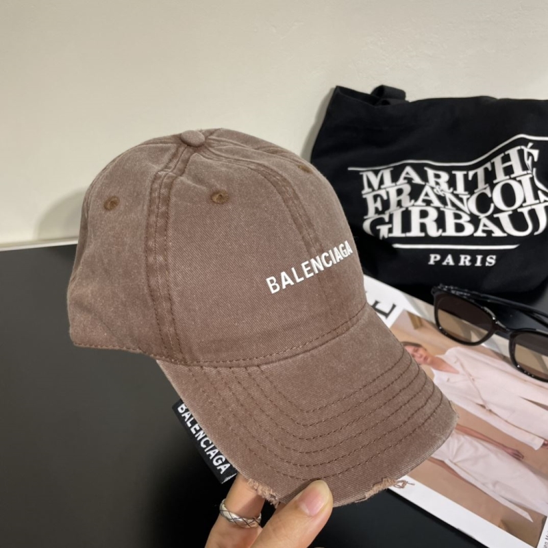 BALENCIAGA